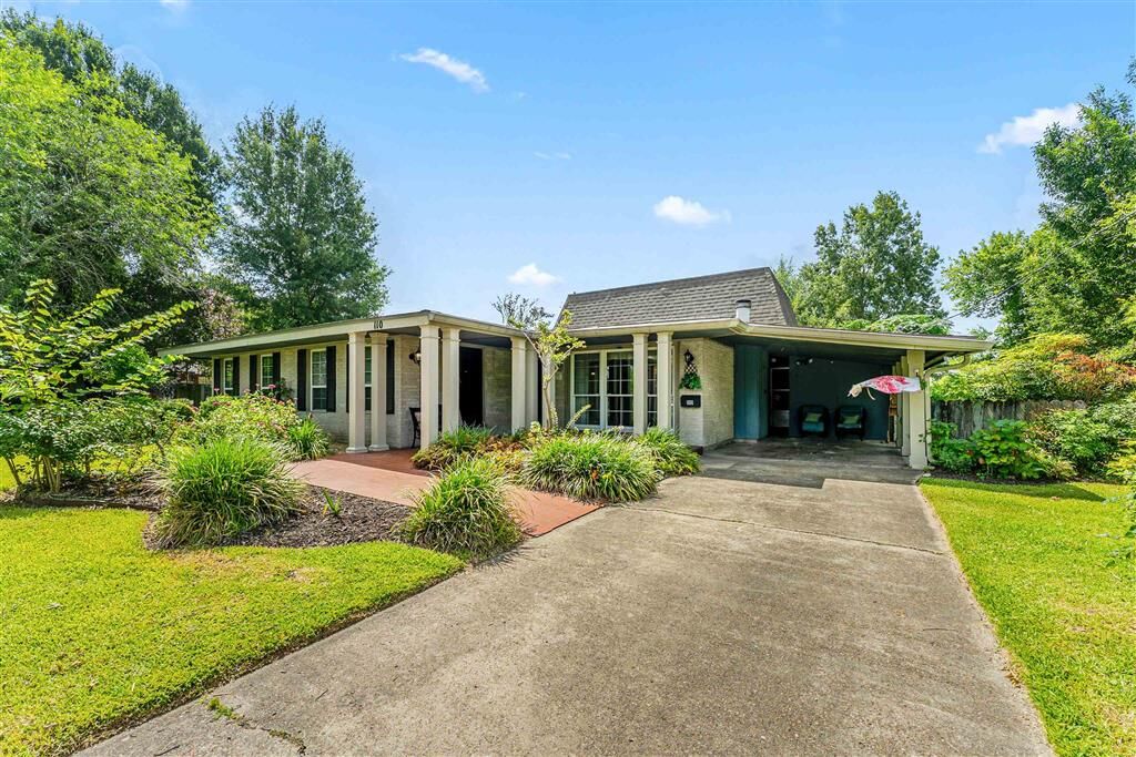 Property Photo: 110 Dubach LA 70663