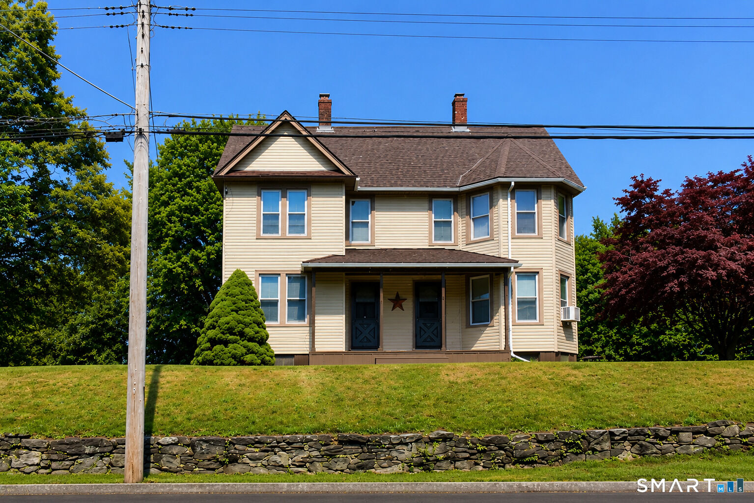 Property Photo:  45 Dunham Street  CT 06360 