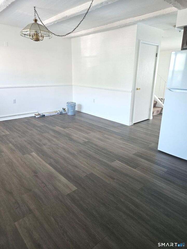Property Photo:  25 Savin Park 25  CT 06516 