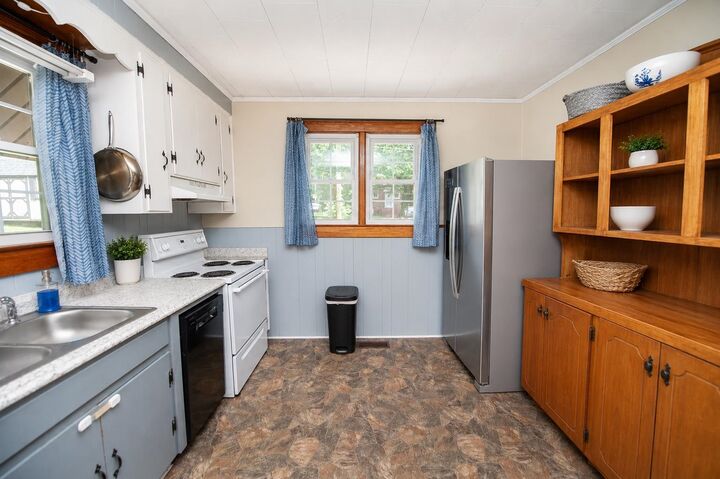 Property Photo: 325 Stone Street SC 29372