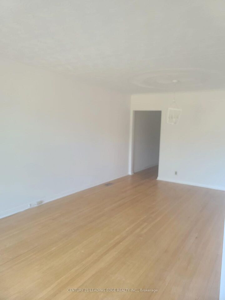 Property Photo:  108 Rochman Boulevard Main Floor  ON M1H 1S2 