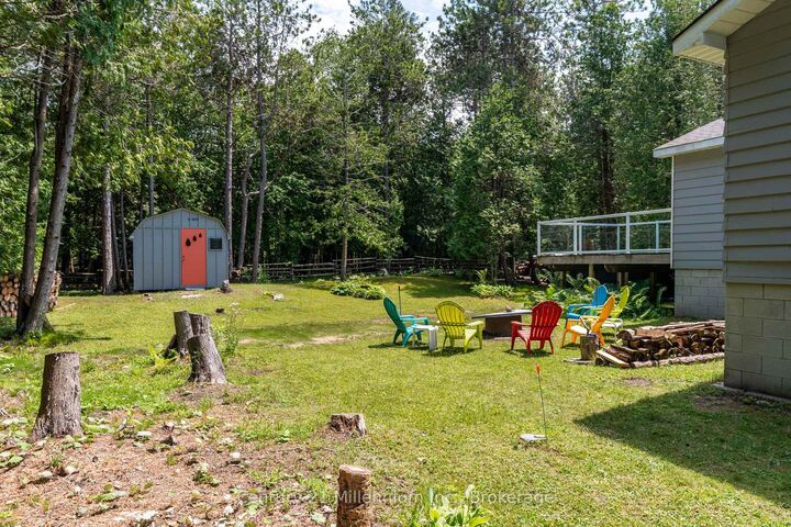 Photo de la propriété:  553 Bay Street  ON N0H 2T0 