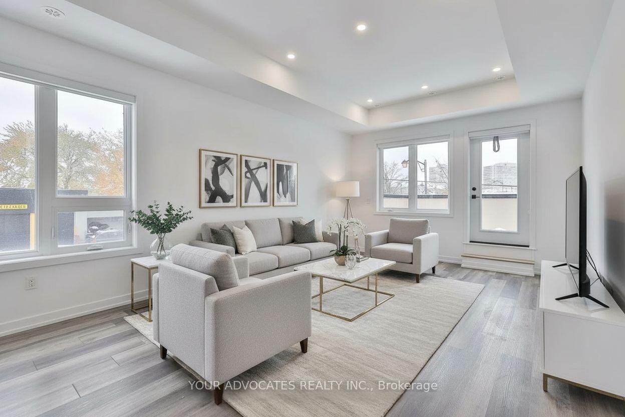 Property Photo:  9 Vivian Road  ON M1M 0E4 
