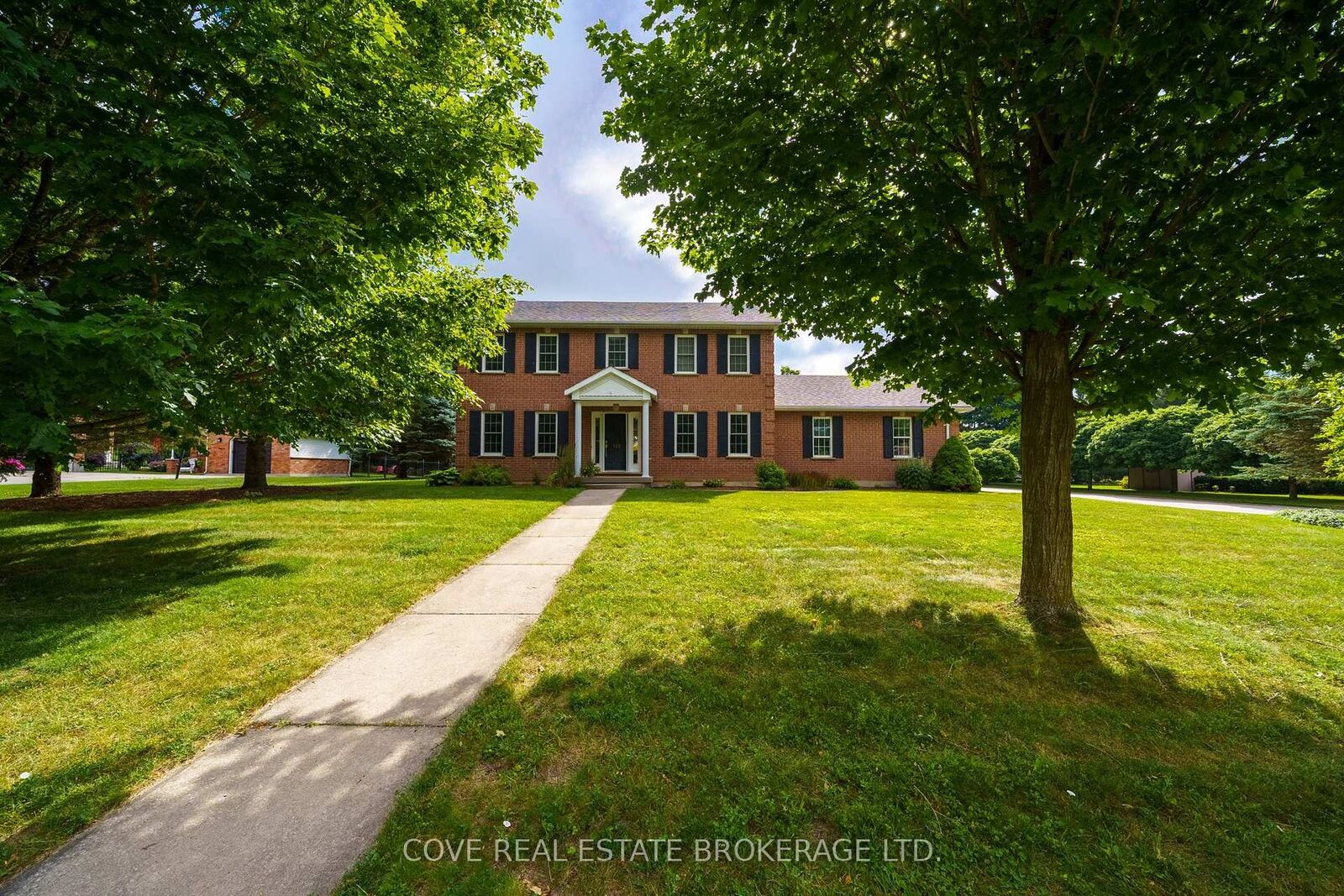 Property Photo: 149 Salisbury Drive ON N0M 1P0