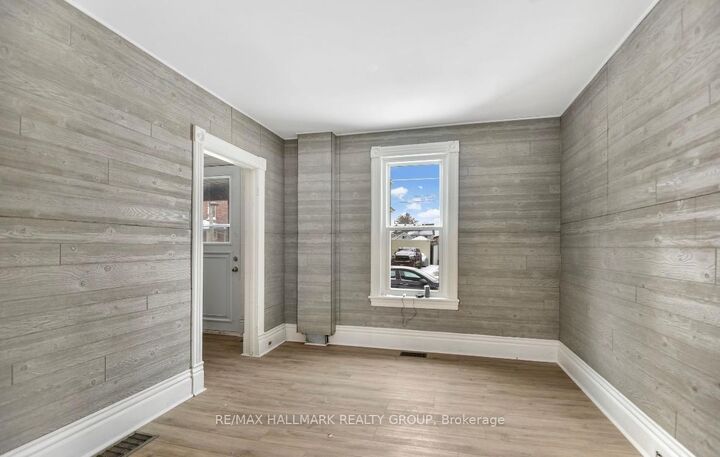 Property Photo:  47 Daniel Street S  ON K6V 4Z6 