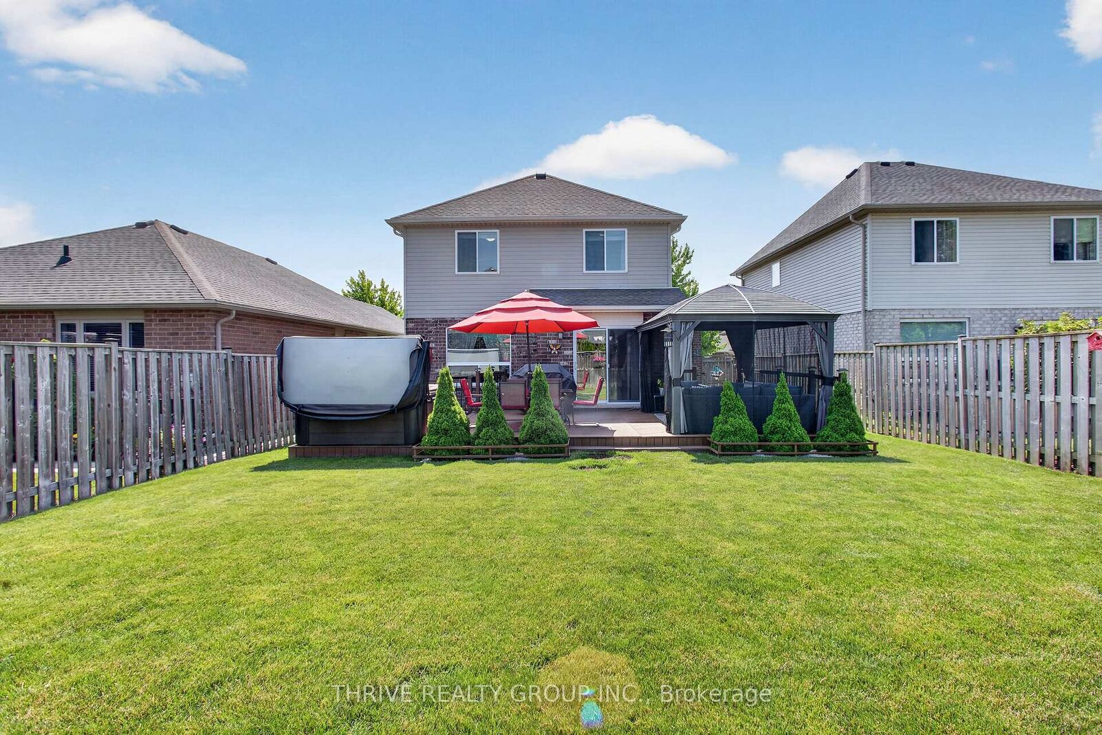 Property Photo: 66 Peach Tree Boulevard ON N5R 0C1