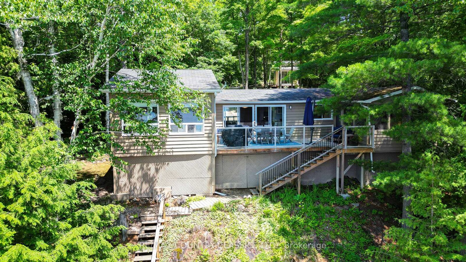Property Photo: 342 Jennison Road ON K0L 1W0