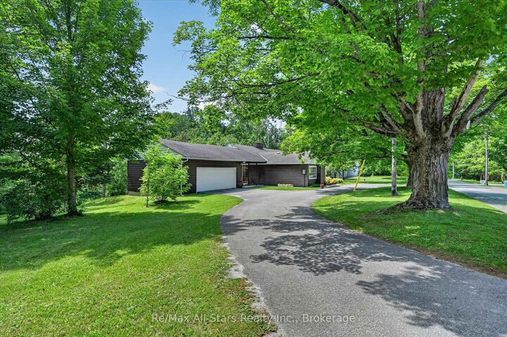 Property Photo: 85 Grandy Road ON K0M 1K0