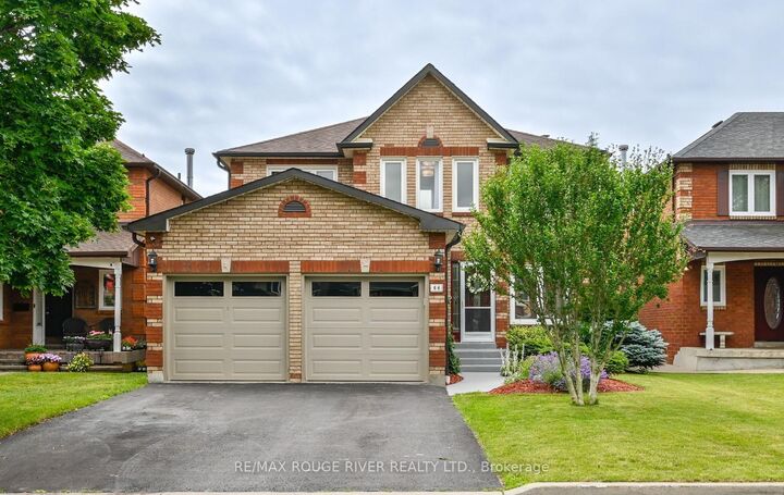 64 Keeble Crescent — photo 1