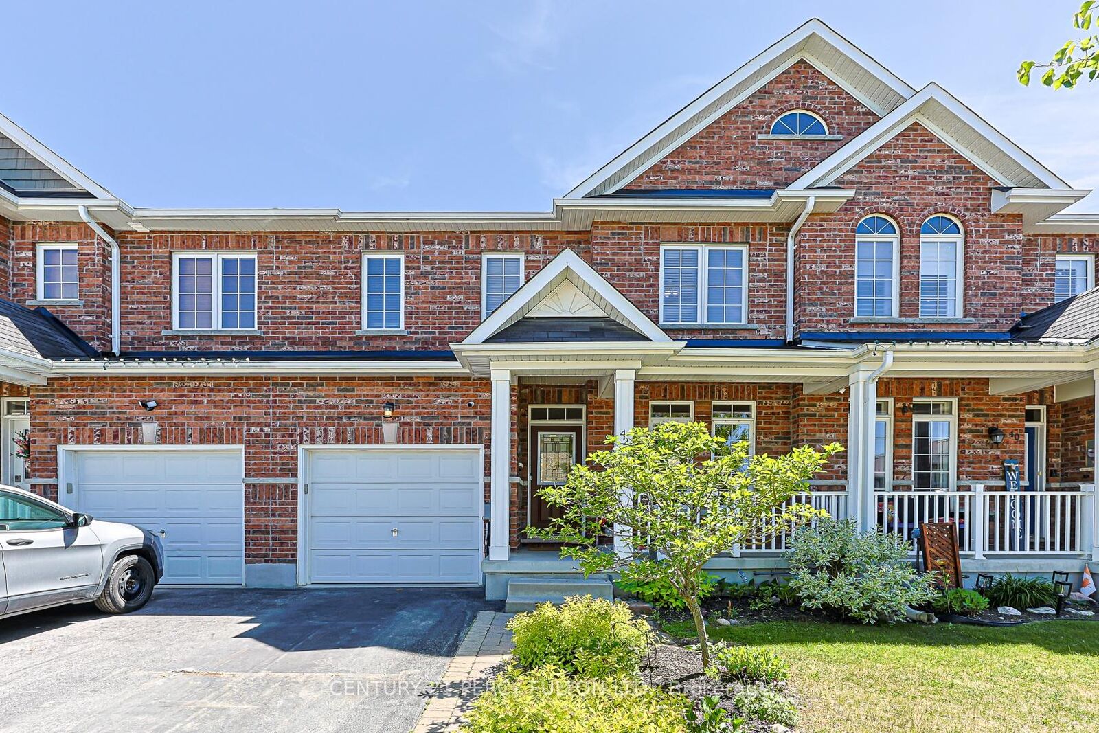 Property Photo:  42 Arthur Case Crescent  ON L0G 1M0 