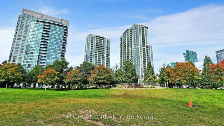 Property Photo: 18 Harrison Garden 1002 ON M2N 7J7
