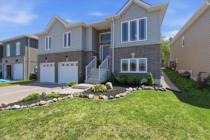 Property Photo: 27 Ralph Dalton Boulevard ON L0K 2A0