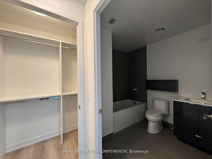 Property Photo:  100 Dalhousie Street 3104  ON M5B 0C7 