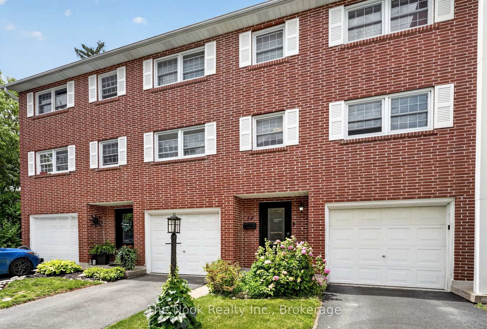 Property Photo: 91 Livingston Avenue 12 ON L3M 1L4