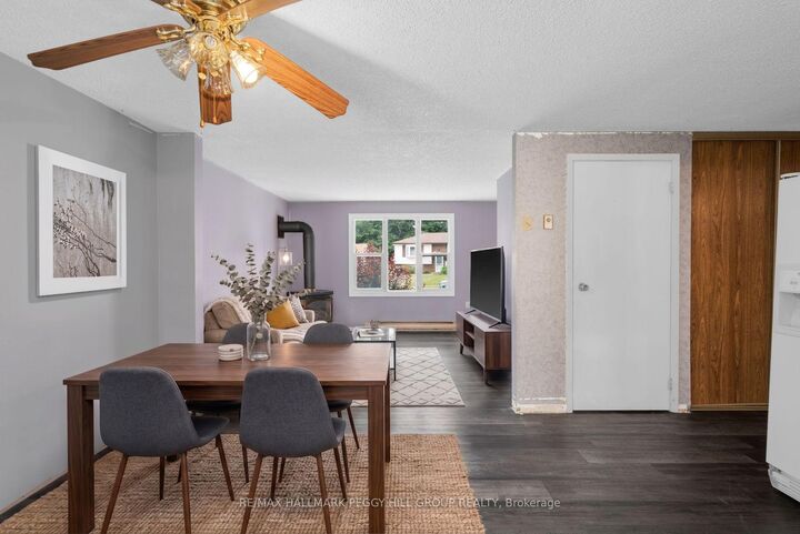 Property Photo:  857 Birchwood Drive  ON L4R 4Y3 