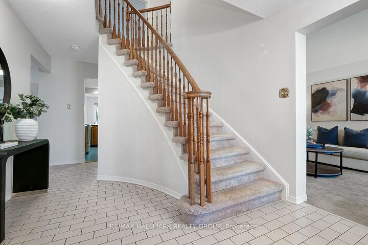 Property Photo:  126 Dossetter Way  ON K1G 4S5 