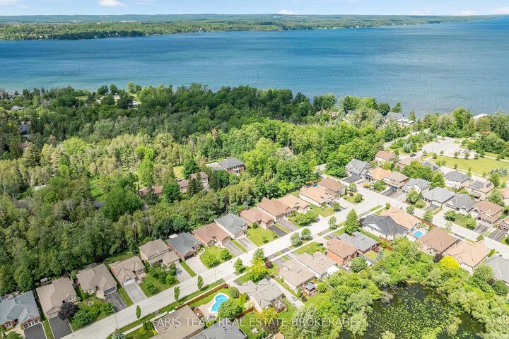 Photo de la propriété:  36 Bayshore Boulevard  ON L4N 9R5 