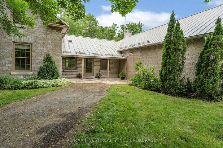 Property Photo: 4247 Henderson Road ON K0H 1V0