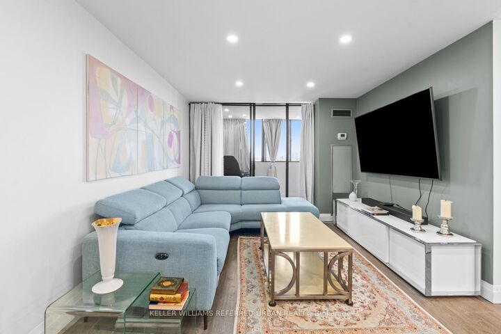 133 Torresdale Avenue 1005 — photo 1