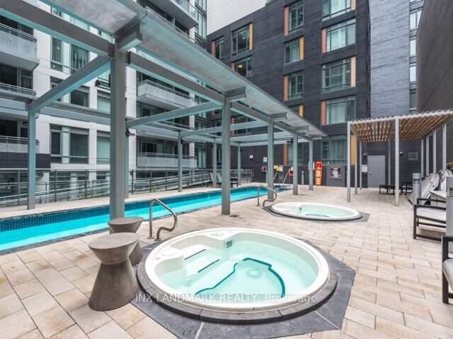 Property Photo:  525 Adelaide Street W Lph31  ON M5V 0N7 