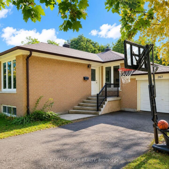 Property Photo:  267 Homewood Avenue Main  ON M2R 2N4 