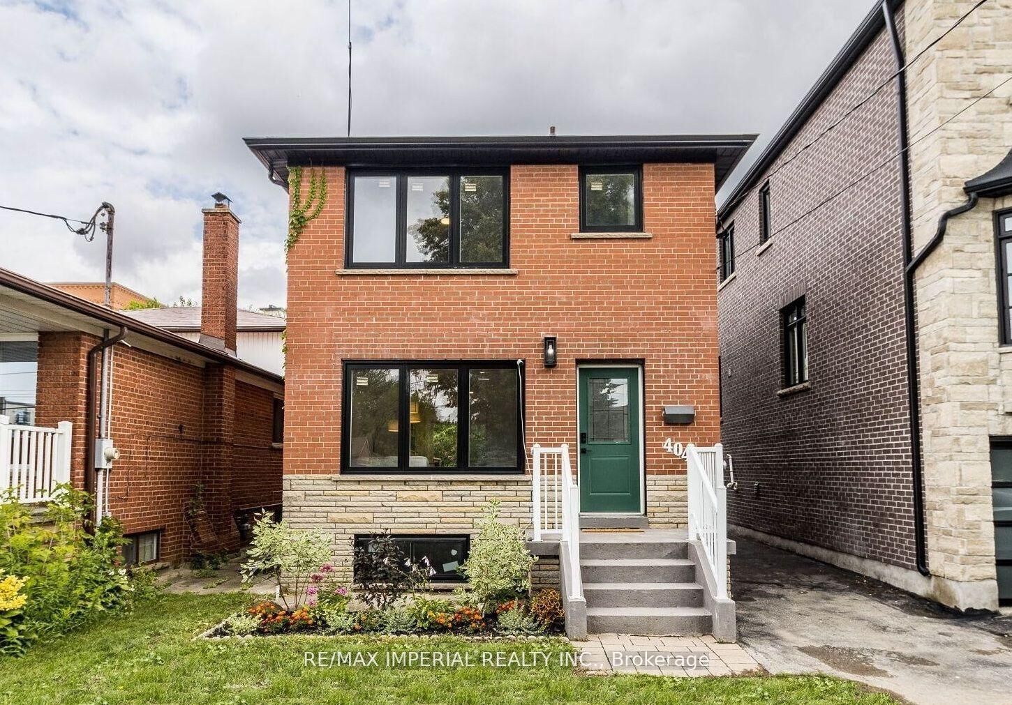 Property Photo: 404 Glen Park Avenue Basement ON M6B 2E5