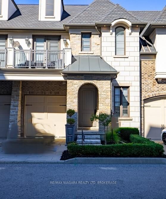 Photo de la propriété: 15 Arbourvale Common Road 7 ON L2T 3B7