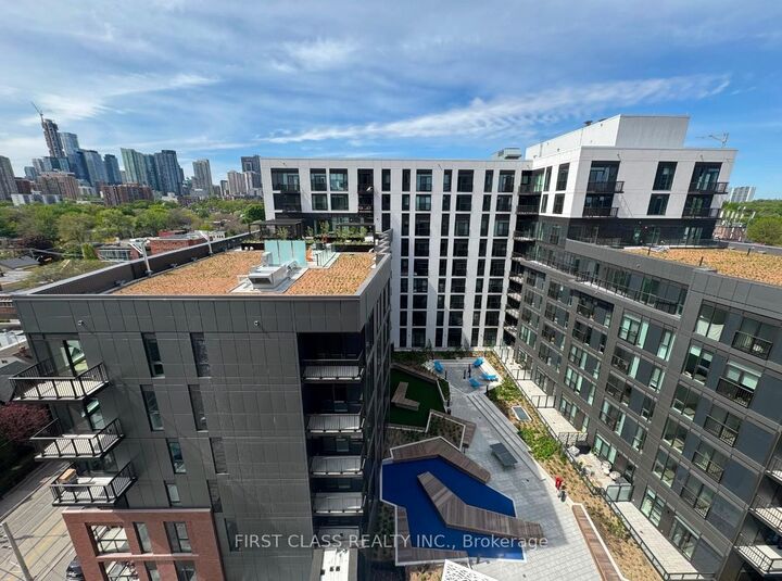 Property Photo:  10 Oak Street 910  ON M5A 0Z1 