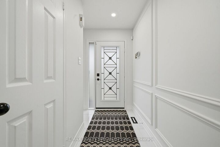 Property Photo: 65 Ironhorse Crescent ON L7E 2K7