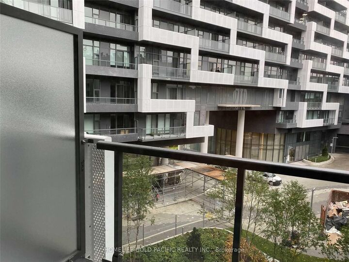 Property Photo: 25 Adra Grado Way 559 ON M2J 0H6