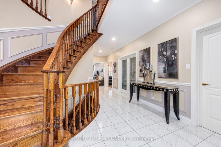 Photo de la propriété:  38A Avonlea Place  ON L4B 3N8 