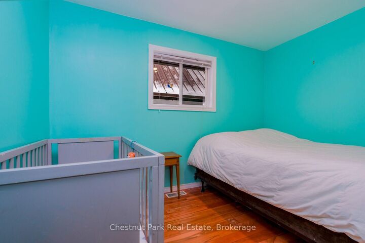 4 Parkside Avenue — photo 1