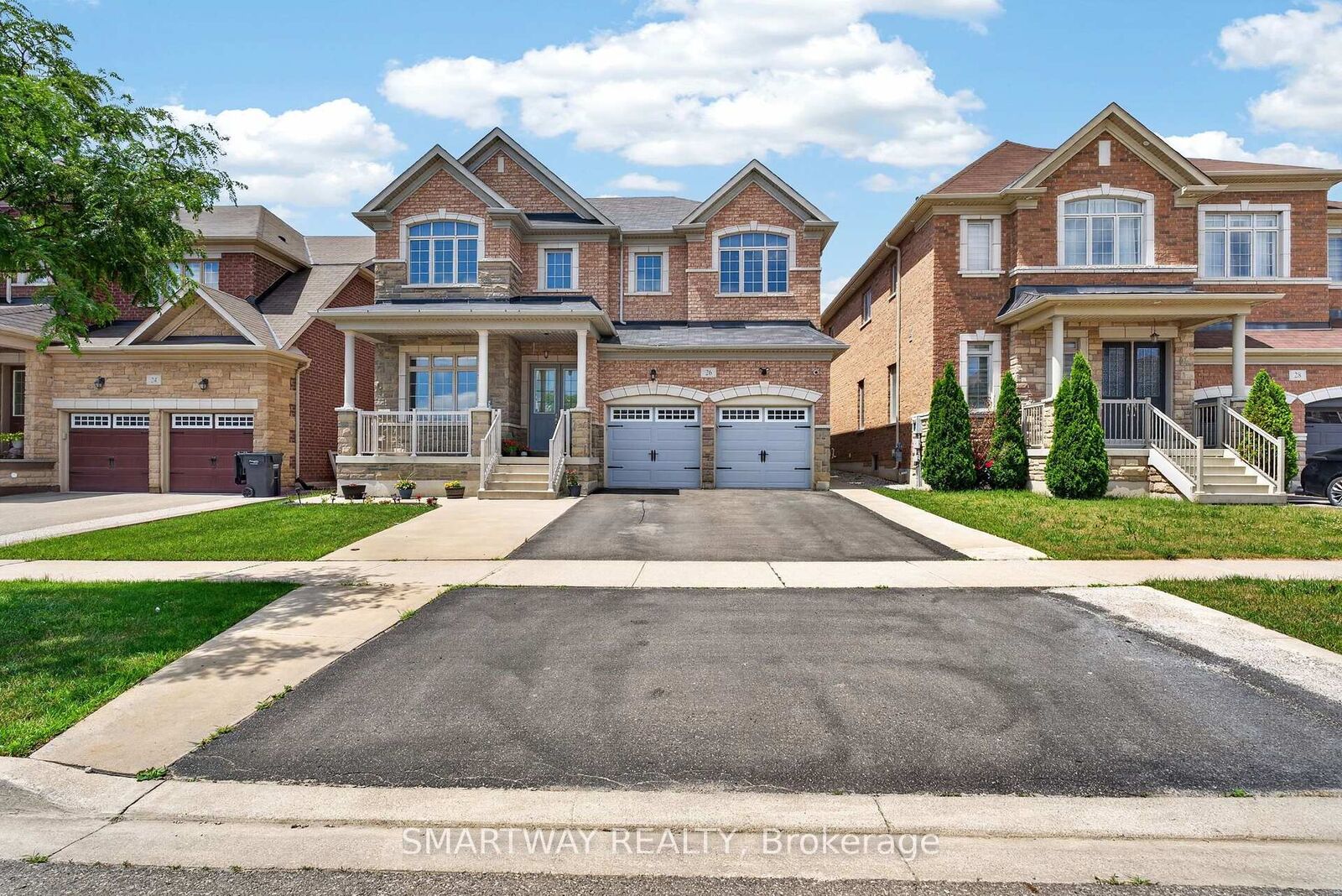 Property Photo: 26 Fanning Trail ON L6P 4J3