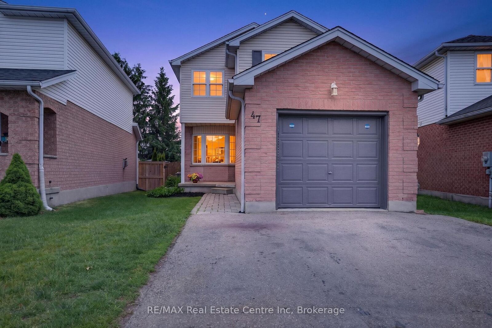Property Photo:  47 Marisa Street  ON N2K 3V8 