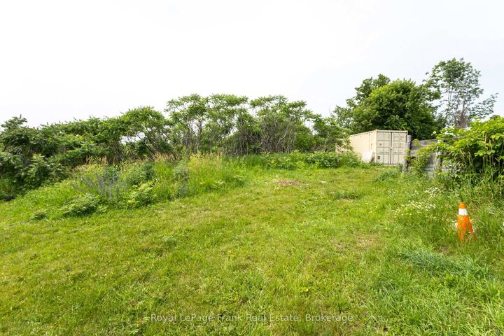 Property Photo:  66 Jane Street  ON K0M 1A0 