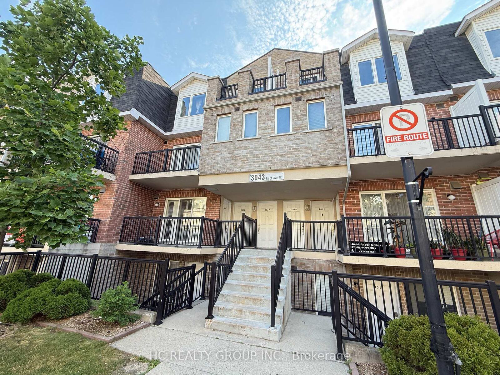 Property Photo: 3043 Finch Avenue W 2038 ON M9M 0A4