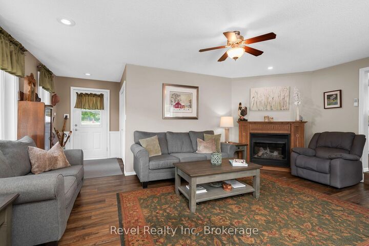 Property Photo: 5411 Elliott Side Road 19 ON L4R 4K3