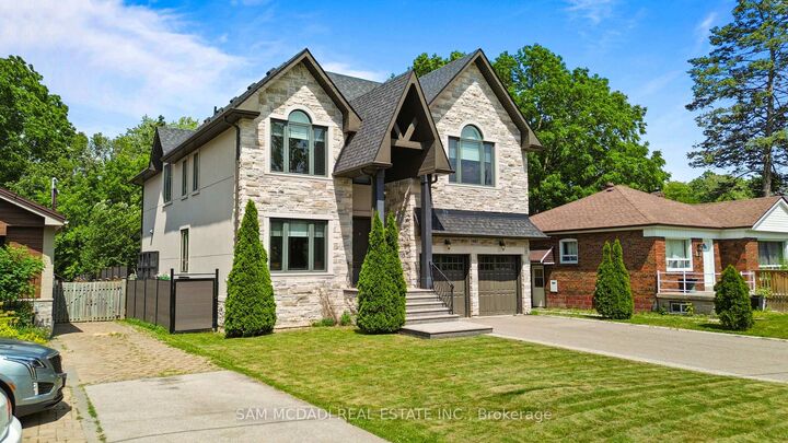 Property Photo: 1487 Myron Drive ON L5E 2N5