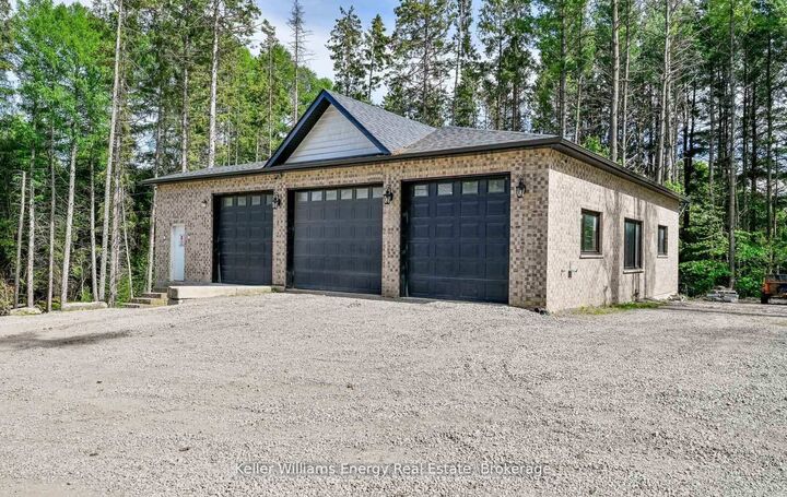Property Photo: 7925 Cedarbrook Trail ON L1M 1L9