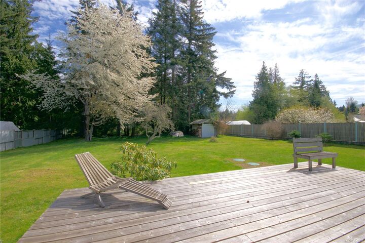 Property Photo: 603 Johnstone Rd BC V9P 2A5
