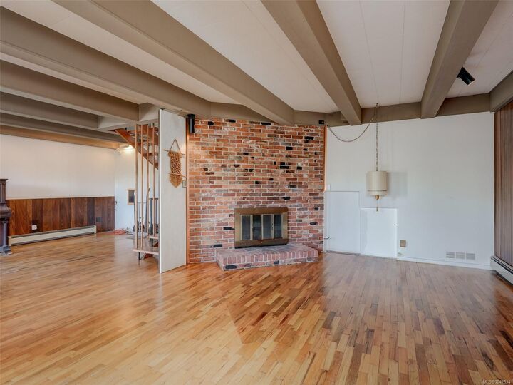 Property Photo: 1232 Richardson St BC V8V 3E1