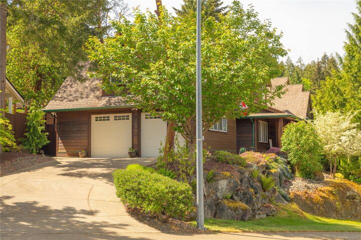 Property Photo: 775 Southland Way BC V9R 6P4