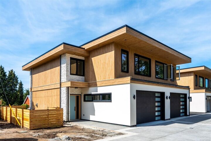 Property Photo: 3022 Cadboro Bay Rd #1 BC V8R 5J9