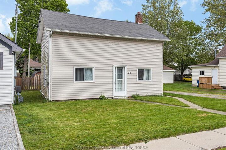 Property Photo: 39 McGeorge Street ON N0P 1A0