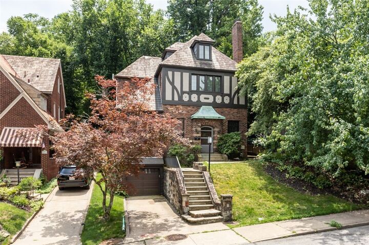 Property Photo:  5450 Fair Oaks Street  PA 15217 
