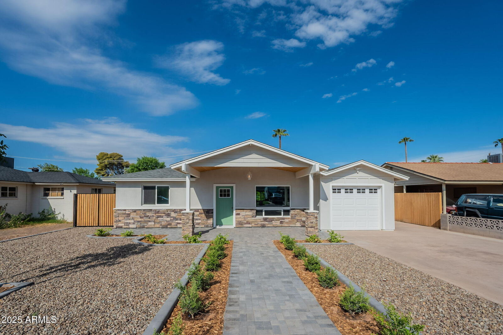 Property Photo:  2814 N 51st Street  AZ 85008 