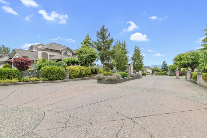 Property Photo:  32777 Chilcotin Drive 1  BC V2T 5W4 