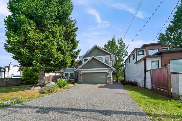 Property Photo: 14262 71 Avenue BC V3W 2L1