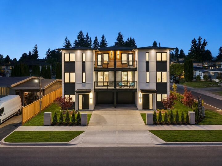 Property Photo: 2491 Lynden Street 2 BC V2T 3C3