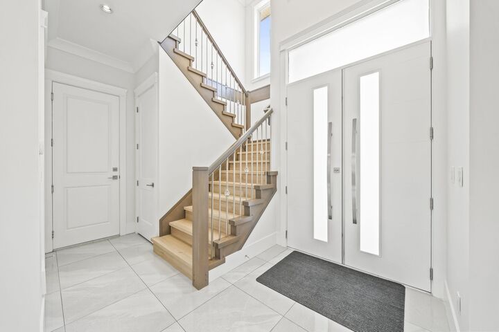 Property Photo: 6114 49B Avenue BC V4K 1Z8